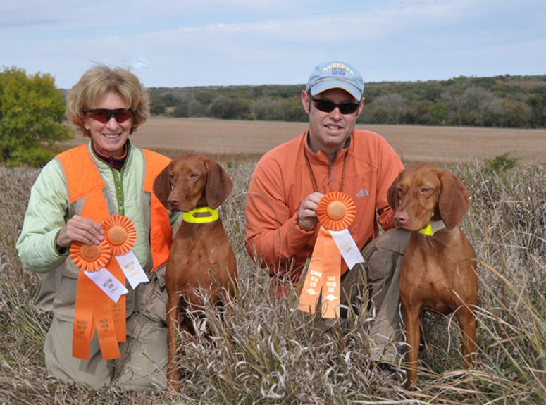 Mama Suede is a NEW MASTER HUNTER and her puppy Trip qualifies for a Senior Hunter leg